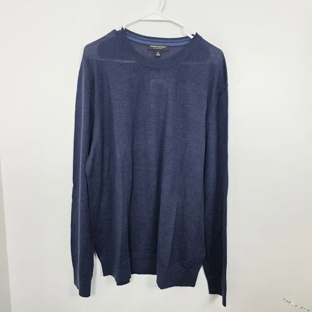Banana Republic Navy 100% Merino Wool Crewneck Lightweight Sweater‎ Size XL